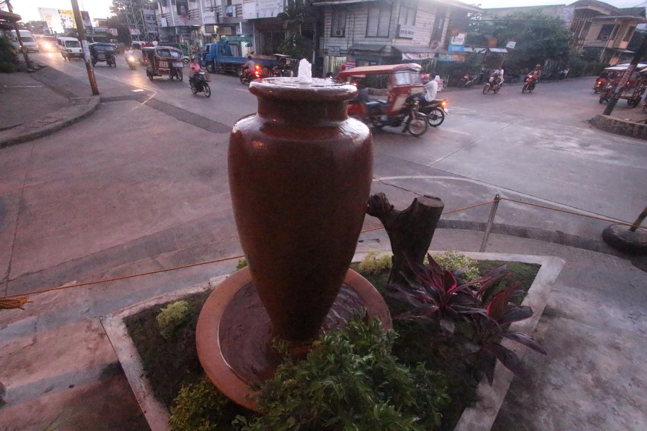 Heart Hotel And Services Dumaguete City Exterior foto