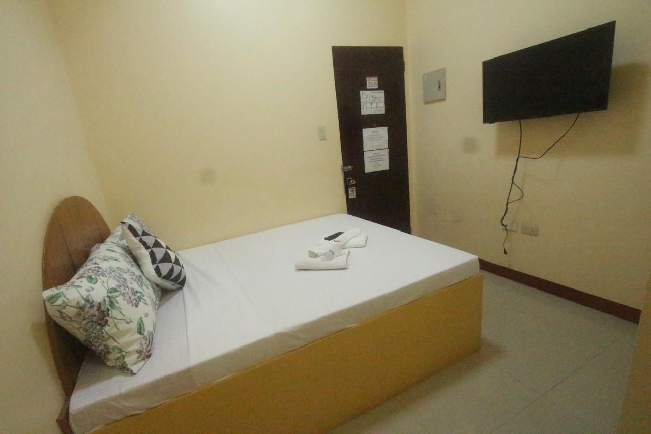 Heart Hotel And Services Dumaguete City Exterior foto
